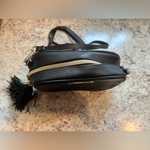 Victoria Secret Crossbody Cross Body Zipper Bag W/ Tassel - Picture 3 of 13